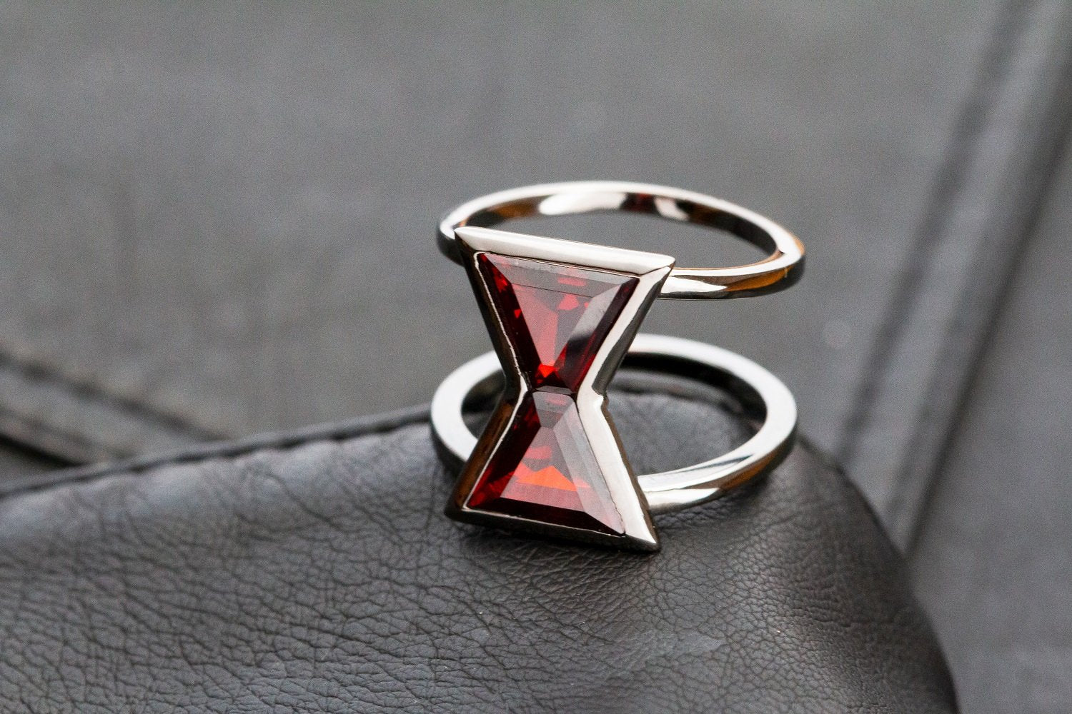 *Clearance!* Black Widow (Marvel) Hourglass Ring by RockLove